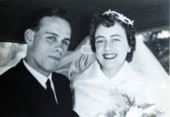 Nigel et Anne Brodeur (née Buckle) à l'occasion de leur mariage le 11 septembre 1954